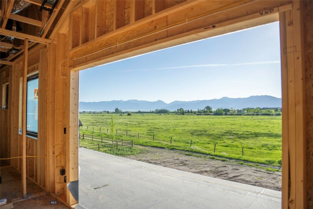 202 Creekbank Loop, Bozeman MT 59718