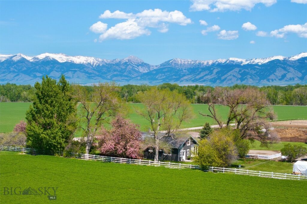 2062 Bitterroot Road, Bozeman MT 59718