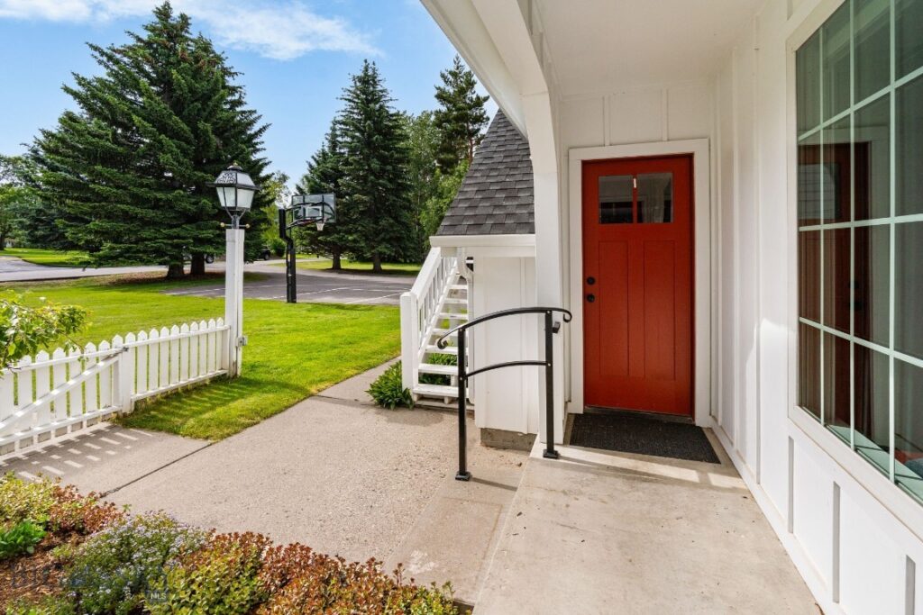 21 Hitching Post Road, Bozeman MT 59715