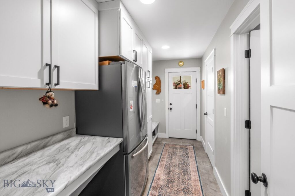 21 Hitching Post Road, Bozeman MT 59715