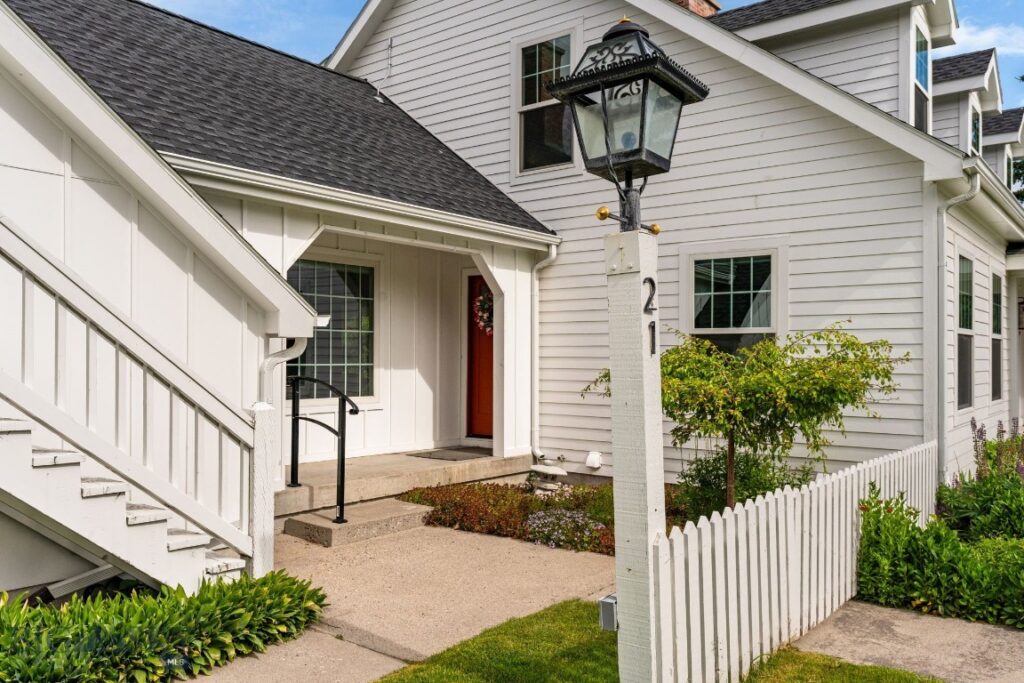 21 Hitching Post Road, Bozeman MT 59715