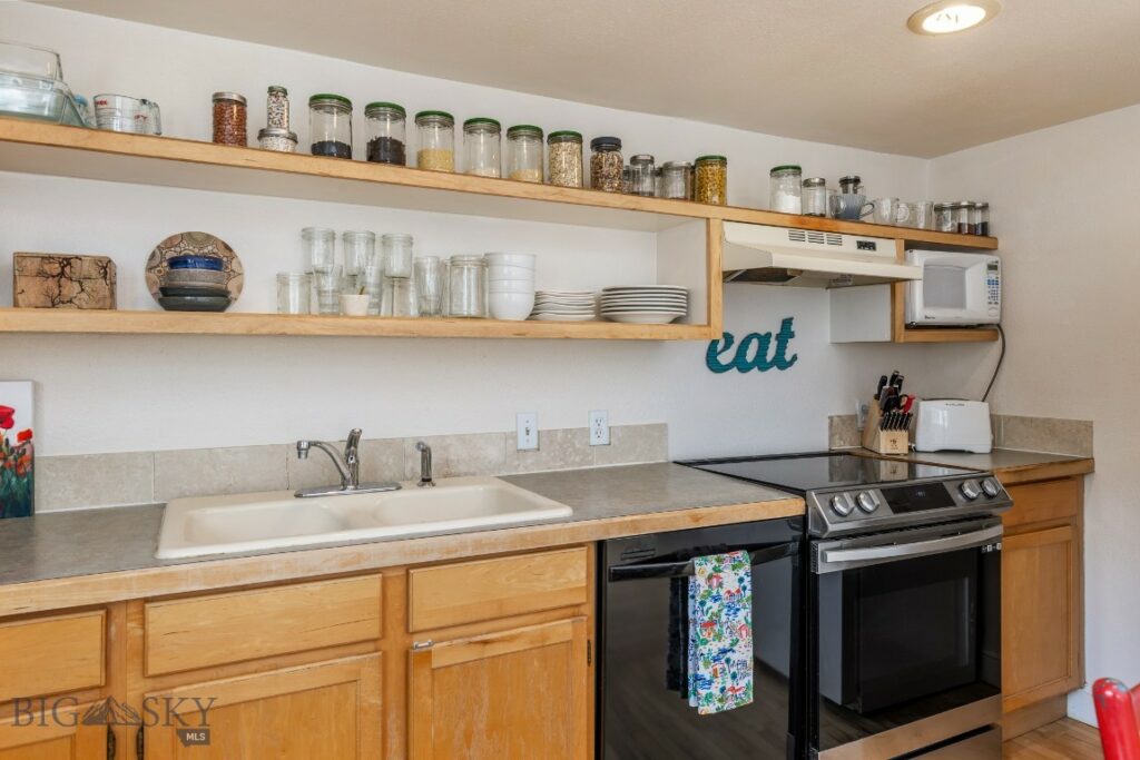 212 S 9th Avenue, Bozeman MT 59715