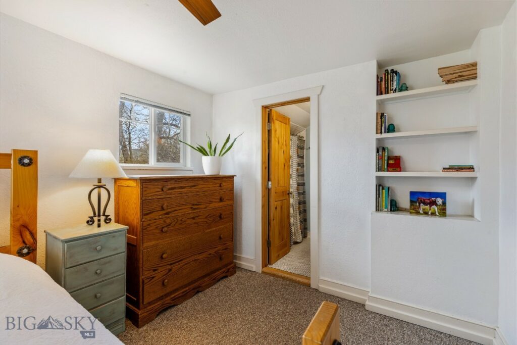 212 S 9th Avenue, Bozeman MT 59715