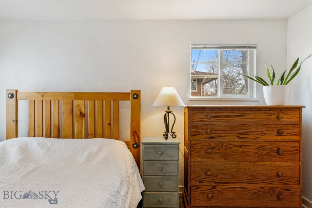 212 S 9th Avenue, Bozeman MT 59715