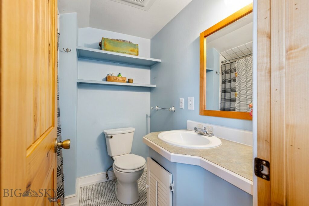 212 S 9th Avenue, Bozeman MT 59715