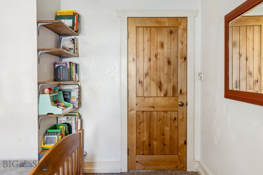 212 S 9th Avenue, Bozeman MT 59715