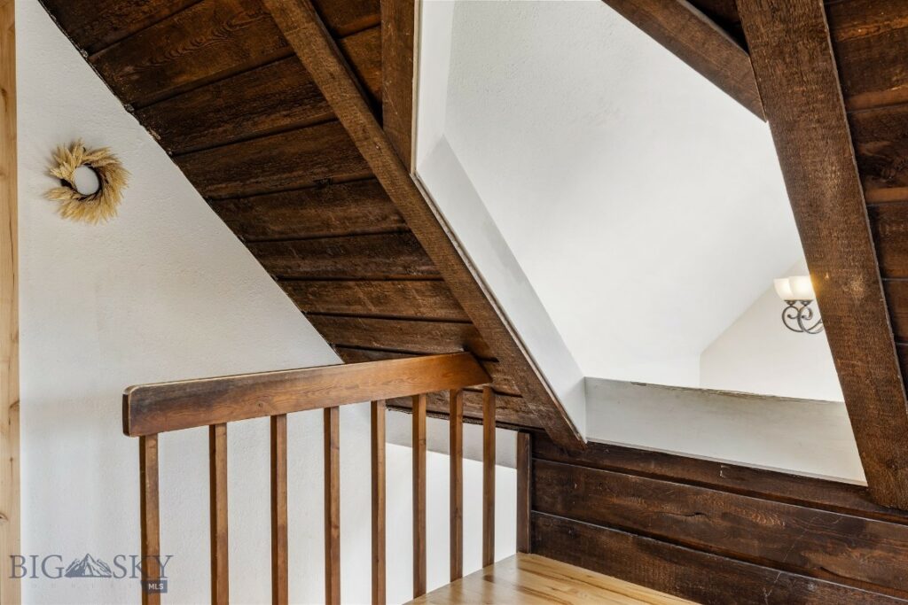 212 S 9th Avenue, Bozeman MT 59715