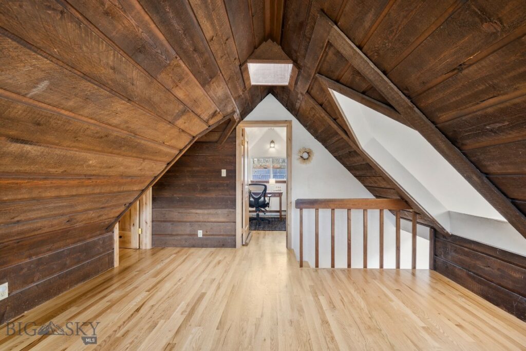 212 S 9th Avenue, Bozeman MT 59715
