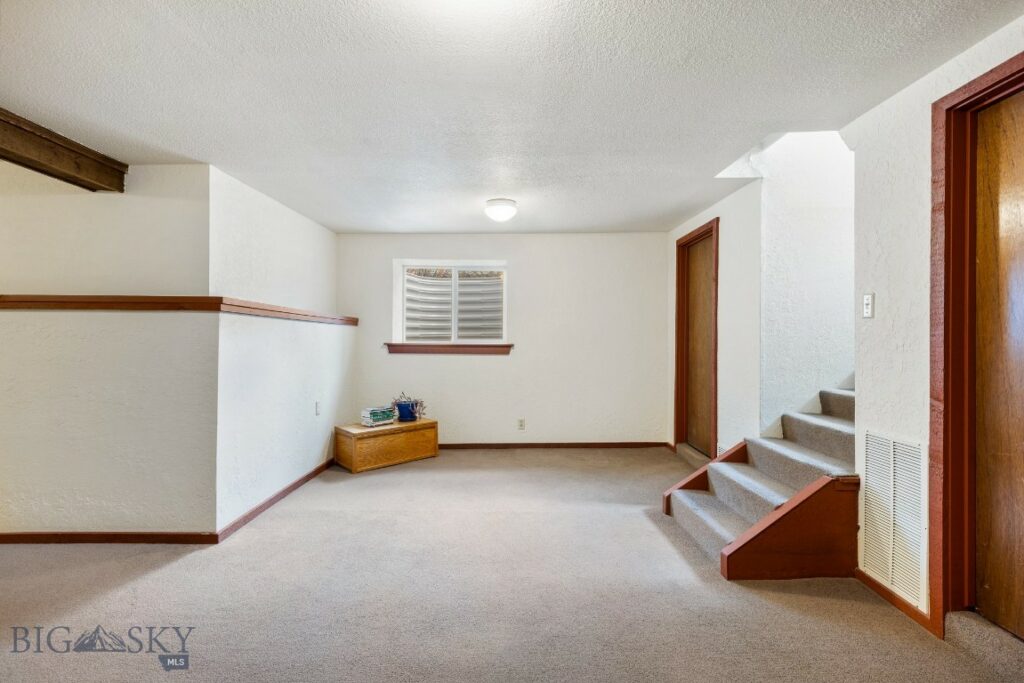 212 S 9th Avenue, Bozeman MT 59715