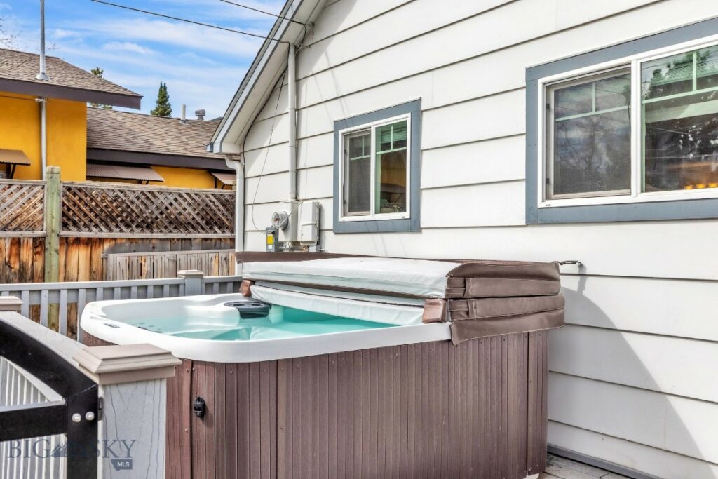 212 S 9th Avenue, Bozeman MT 59715
