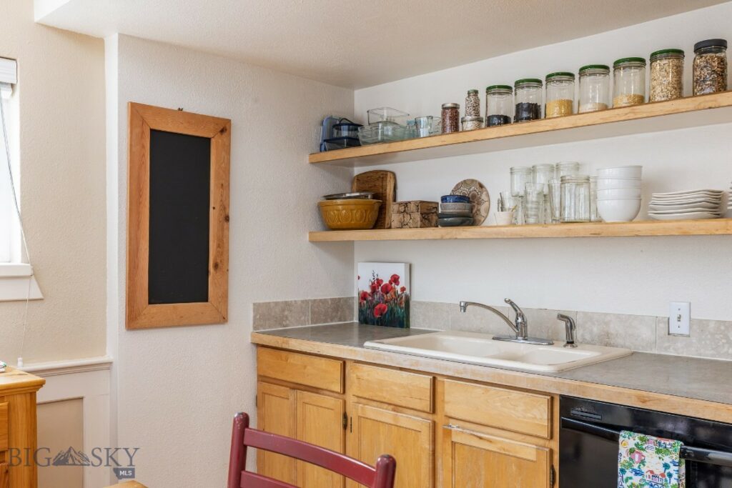 212 S 9th Avenue, Bozeman MT 59715