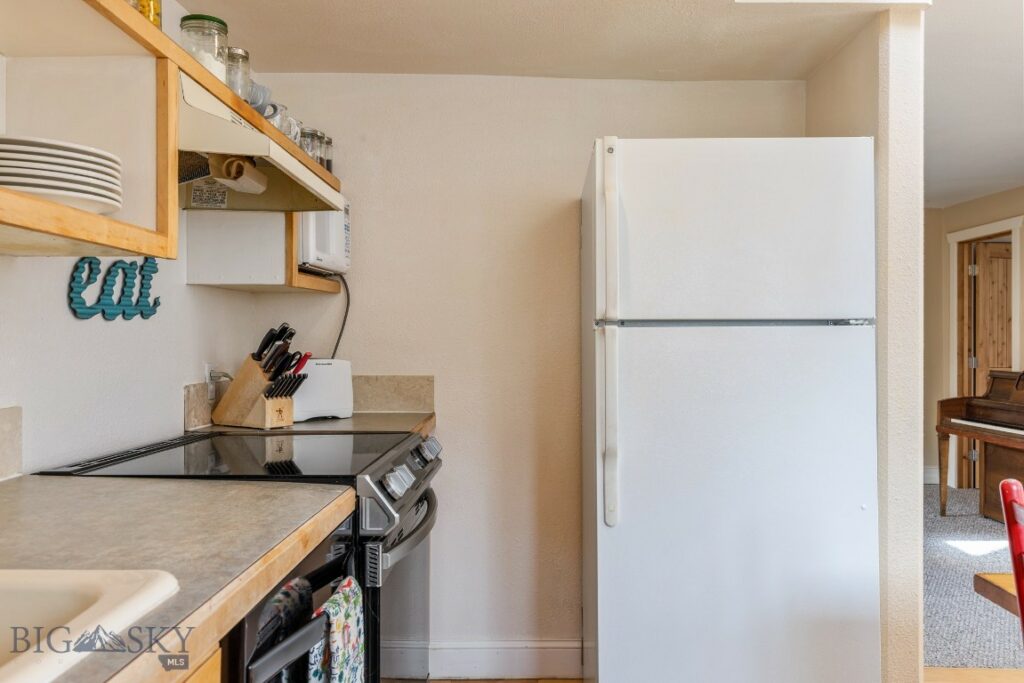 212 S 9th Avenue, Bozeman MT 59715