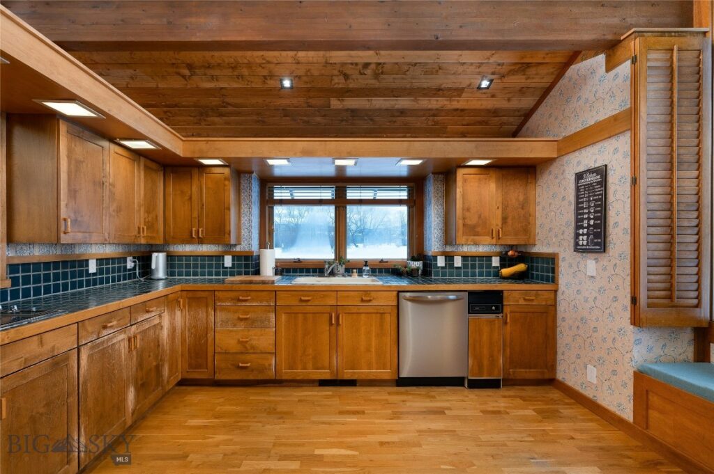 2122 Fairway Drive, Bozeman MT 59715