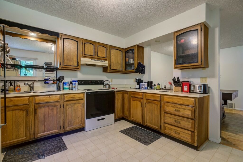 216 Hoffman Drive, Bozeman MT 59715