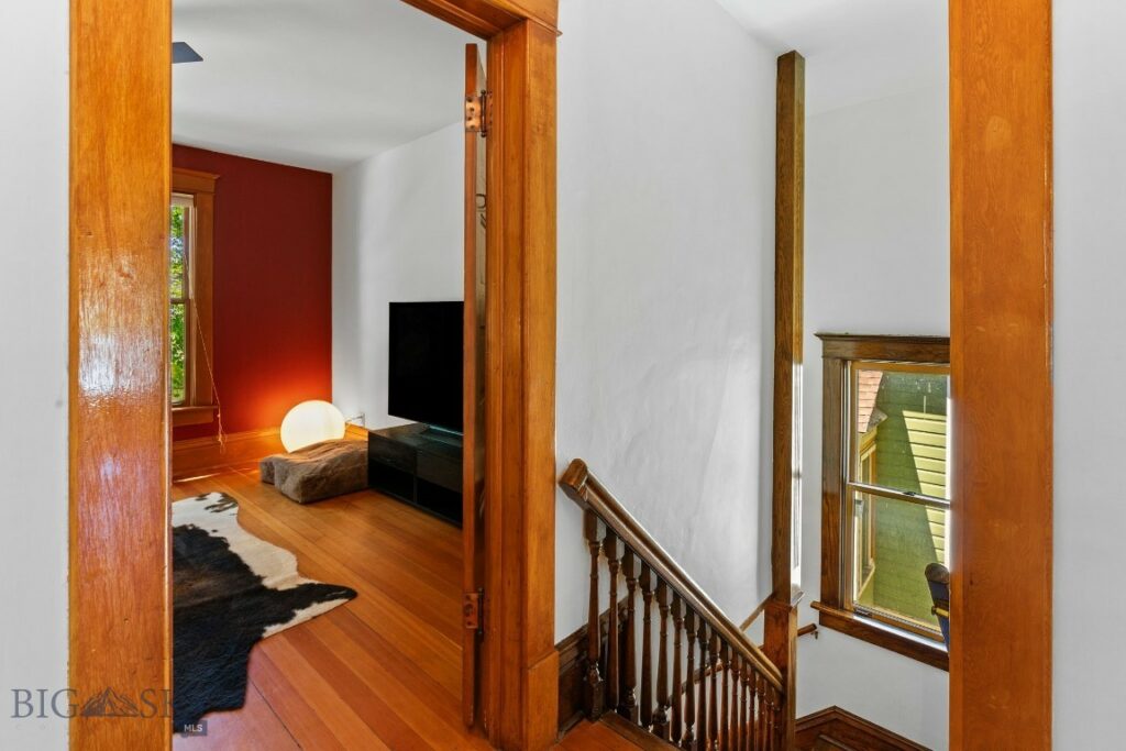216 S 3rd Avenue, Bozeman MT 59715