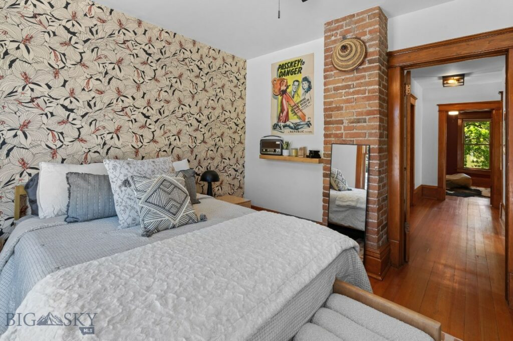 216 S 3rd Avenue, Bozeman MT 59715