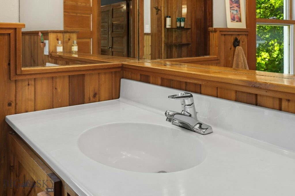 216 S 3rd Avenue, Bozeman MT 59715