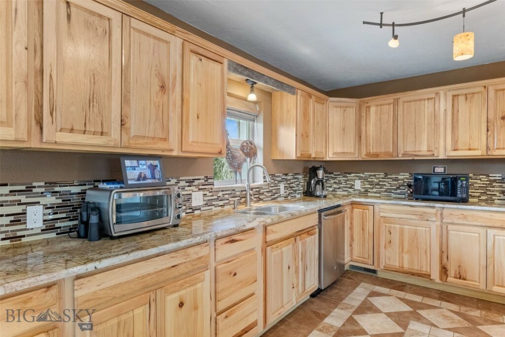 220 Cirque Drive, Bozeman MT 59718