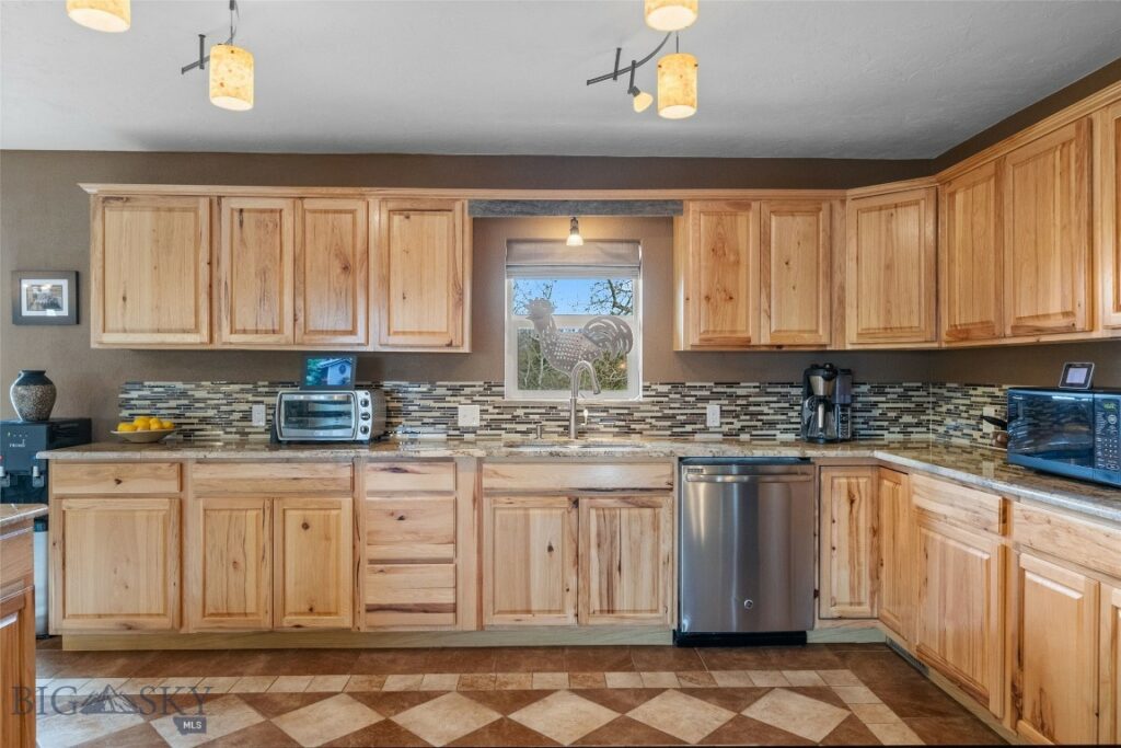 220 Cirque Drive, Bozeman MT 59718