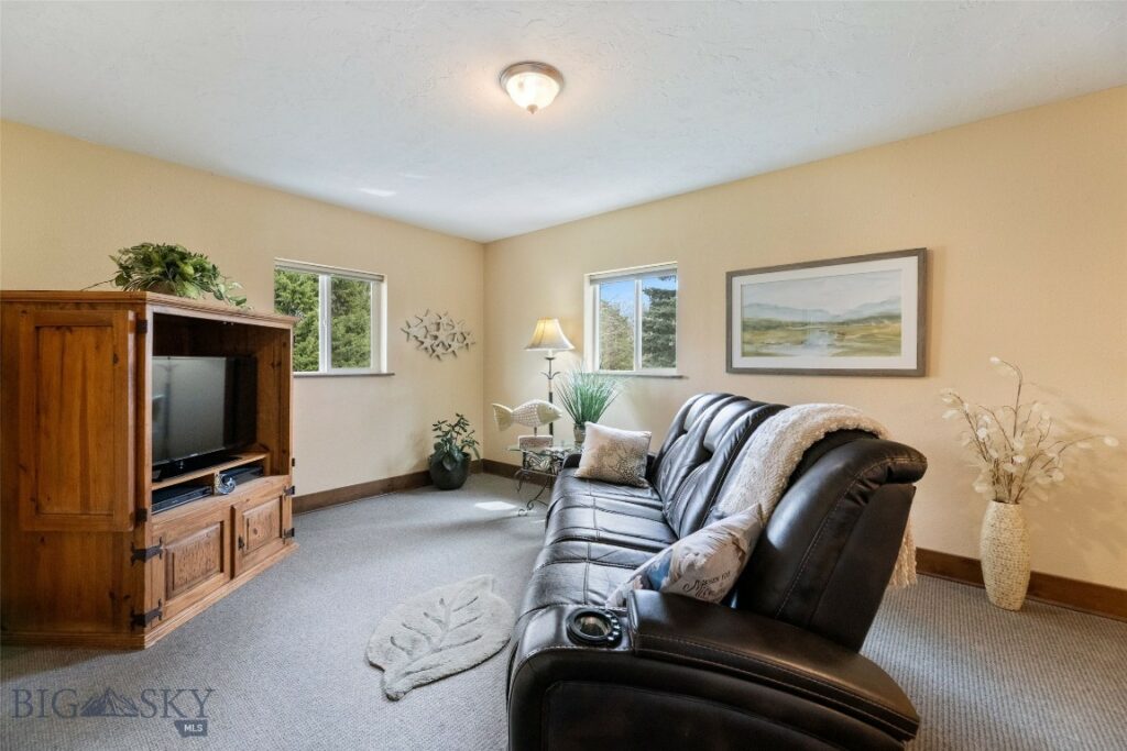 220 Cirque Drive, Bozeman MT 59718