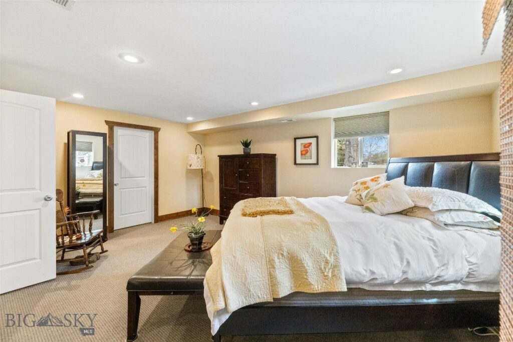 220 Cirque Drive, Bozeman MT 59718