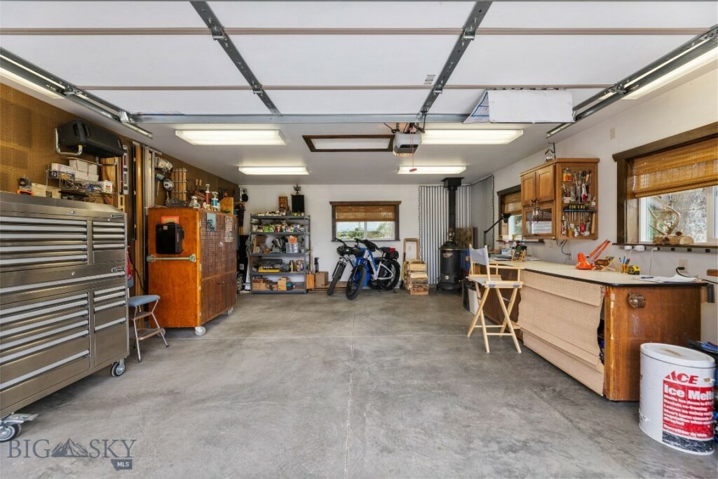 220 Cirque Drive, Bozeman MT 59718