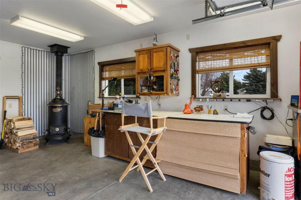 220 Cirque Drive, Bozeman MT 59718