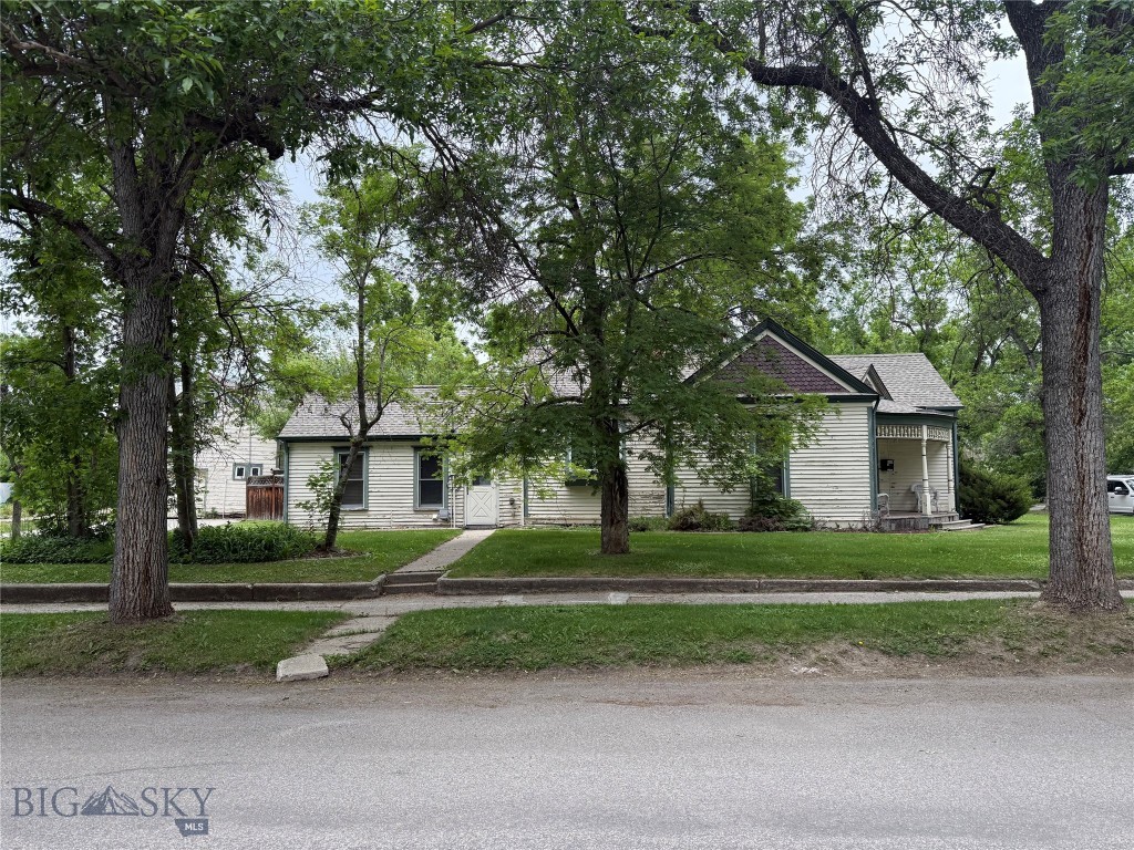 221 S 7th Avenue, Bozeman MT 59715