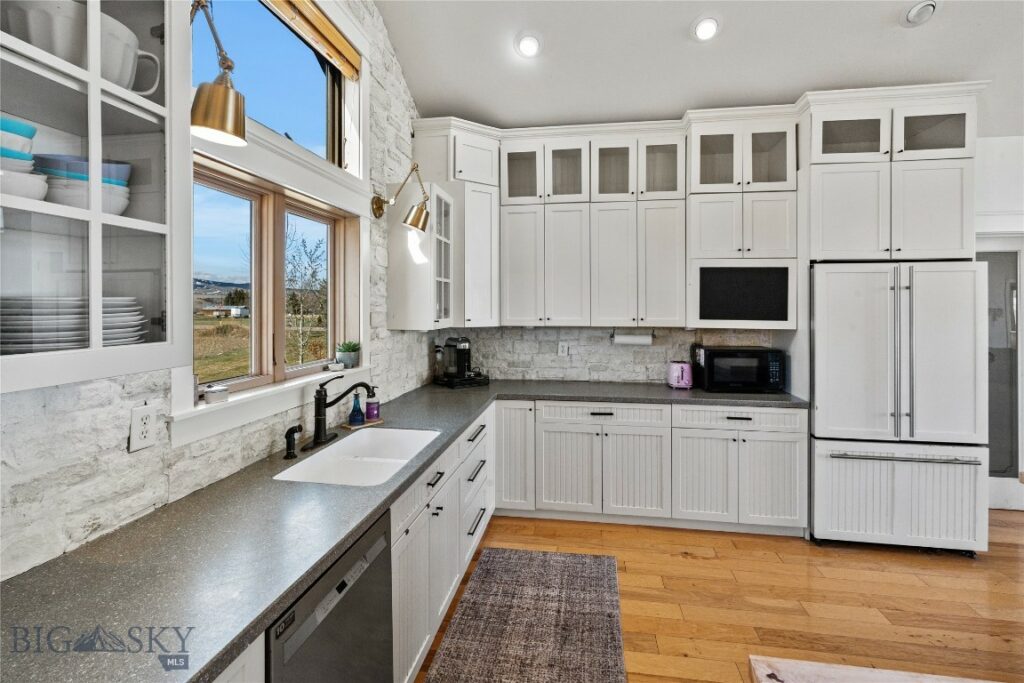 236 Holland Lane, Bozeman MT 59718