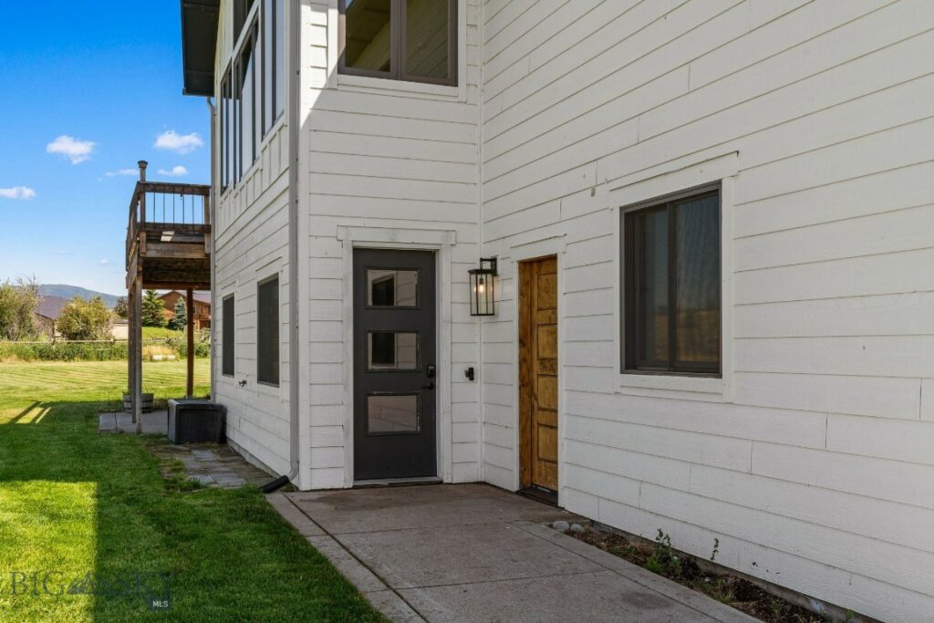 236 Holland Lane, Bozeman MT 59718