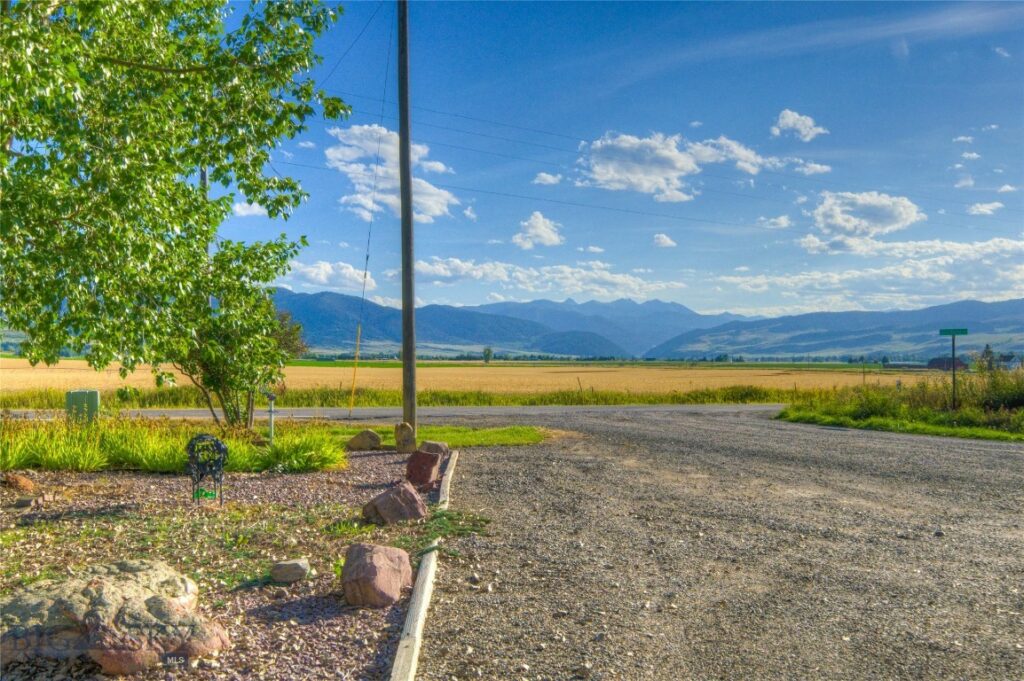 24 Glacier Mountain Lane, Bozeman MT 59718