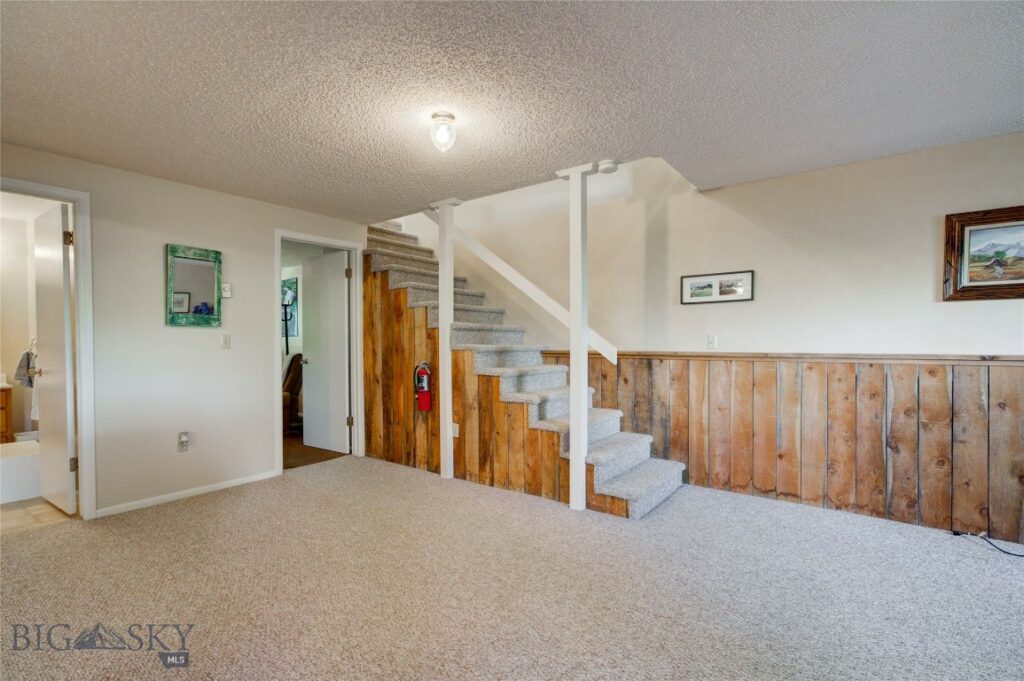 24 Glacier Mountain Lane, Bozeman MT 59718