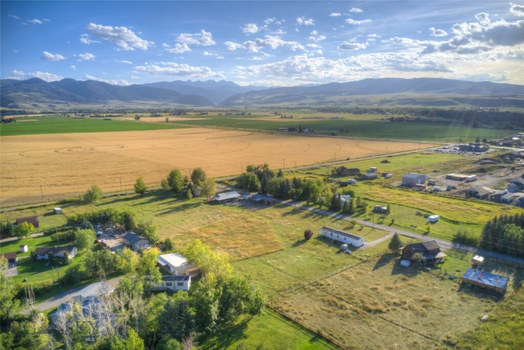 24 Glacier Mountain Lane, Bozeman MT 59718