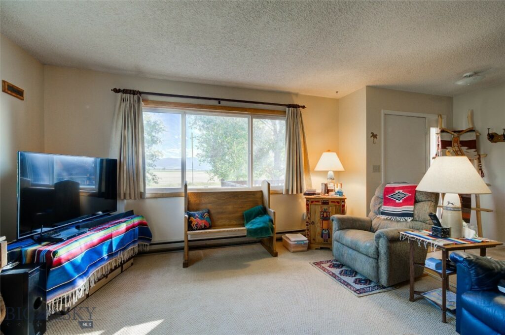 24 Glacier Mountain Lane, Bozeman MT 59718