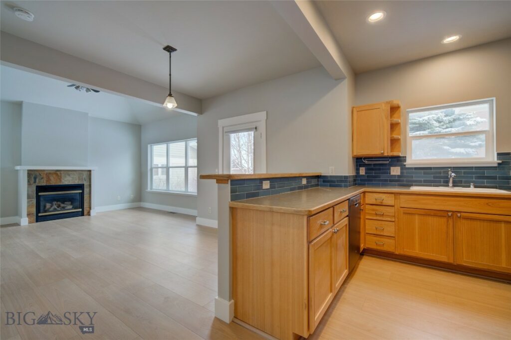 24 N Hanley Avenue, Bozeman MT 59718