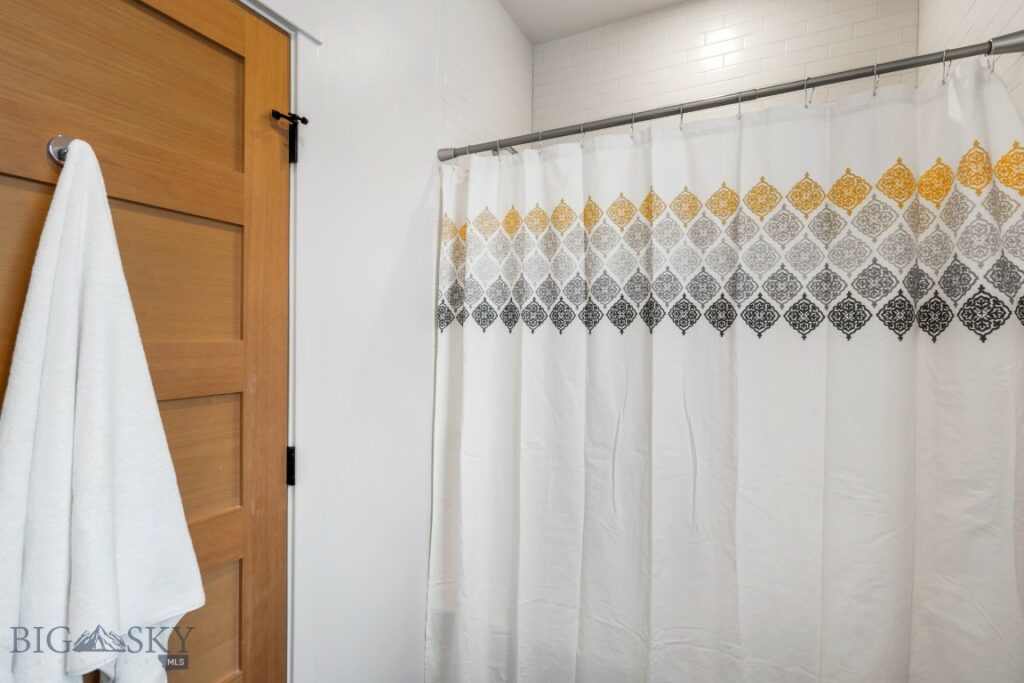 2402 Blue Silos Way, Bozeman MT 59715