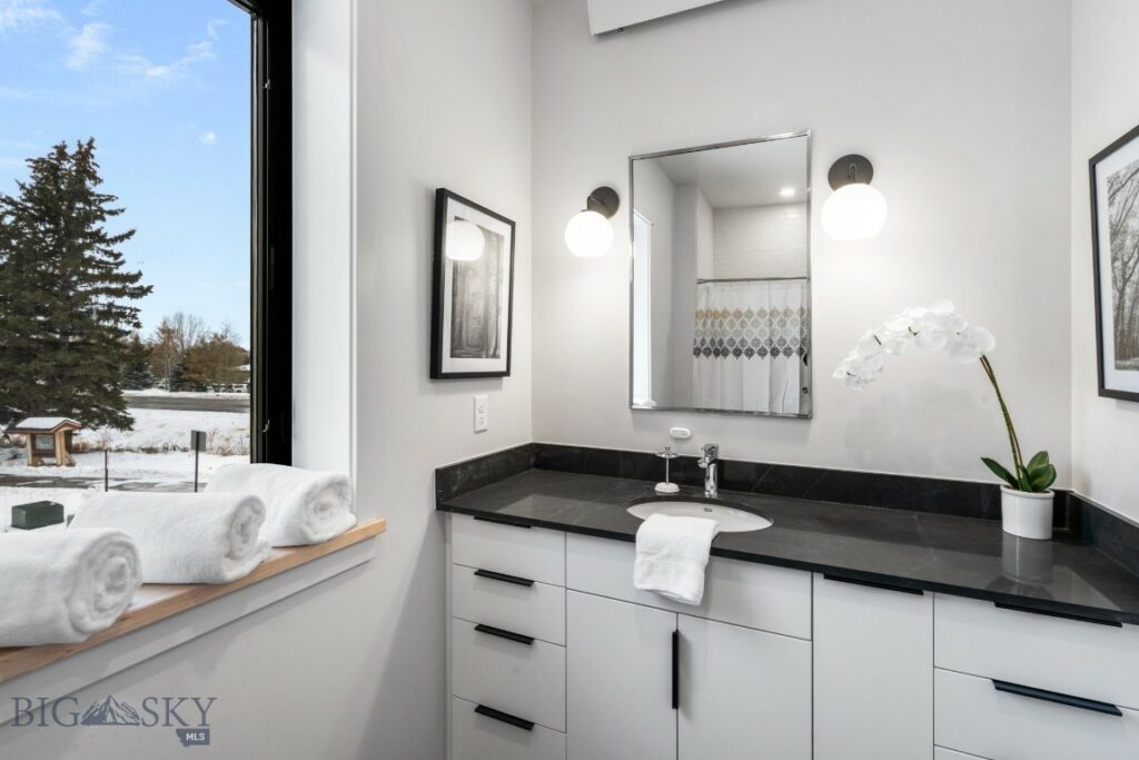 2402 Blue Silos Way, Bozeman MT 59715