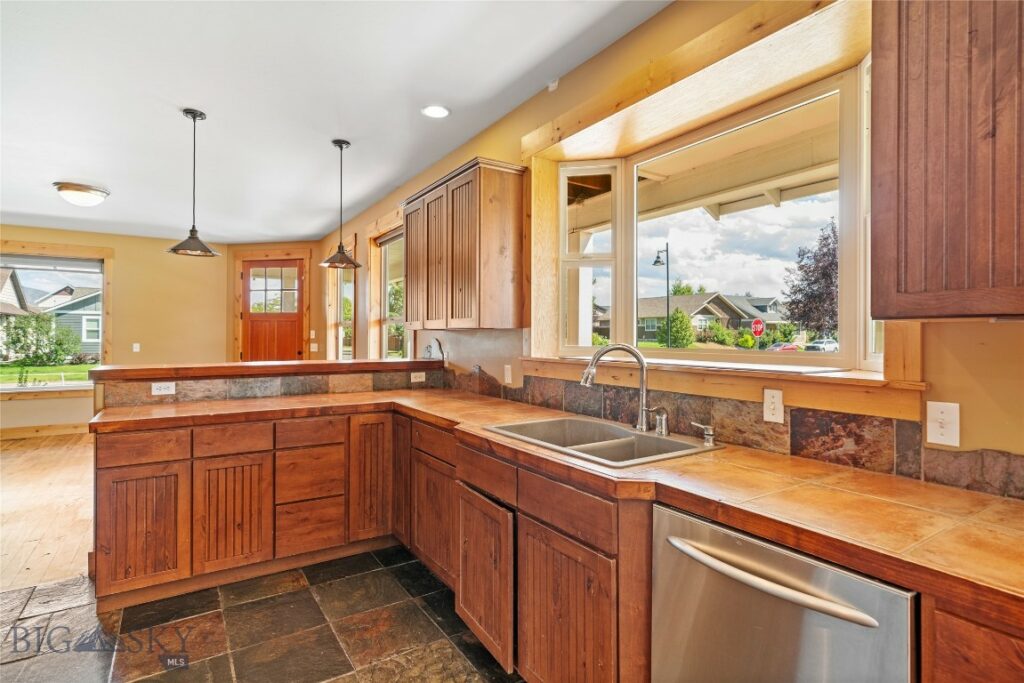 2407 Ferguson, Bozeman MT 59718