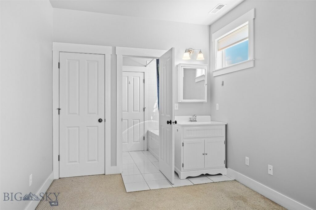 2407 Ferguson, Bozeman MT 59718