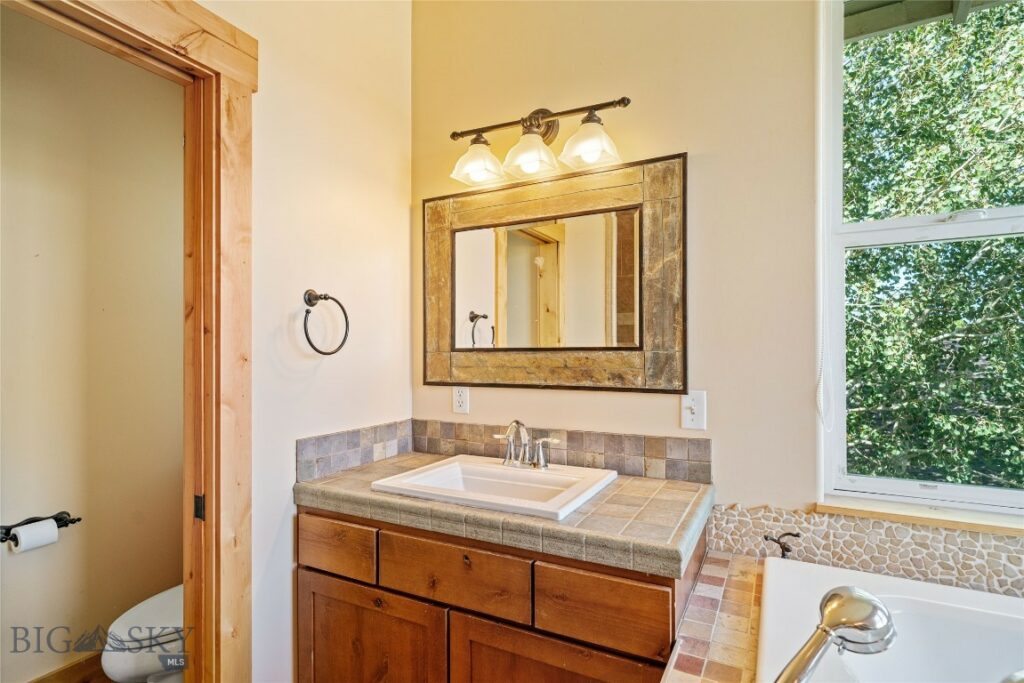 2407 Ferguson, Bozeman MT 59718