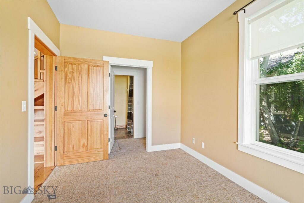 2407 Ferguson, Bozeman MT 59718