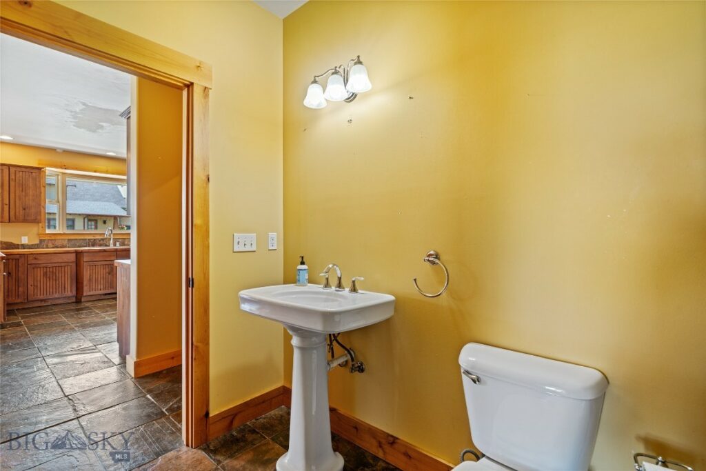 2407 Ferguson, Bozeman MT 59718