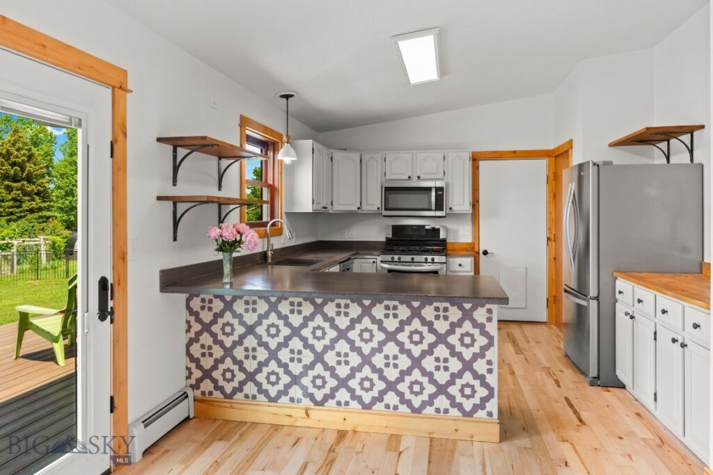 2425 Arnica, Bozeman MT 59715