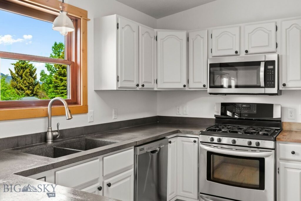 2425 Arnica, Bozeman MT 59715