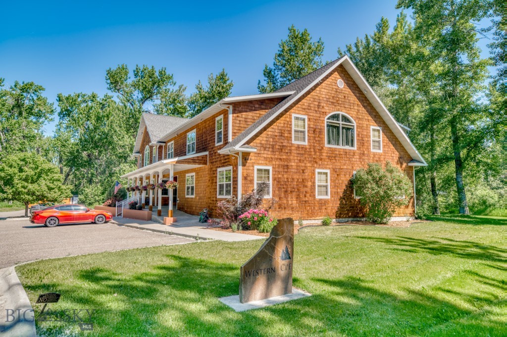 243 Pegasus Drive, Bozeman MT 59718