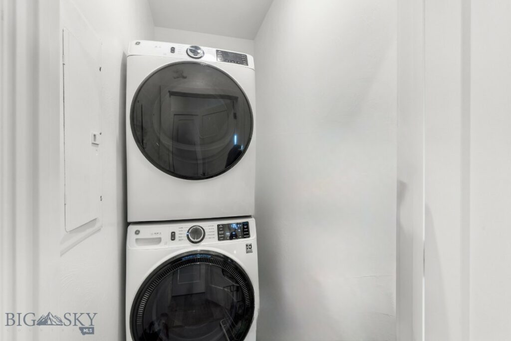 2440 Tschache Lane, Bozeman MT 59718