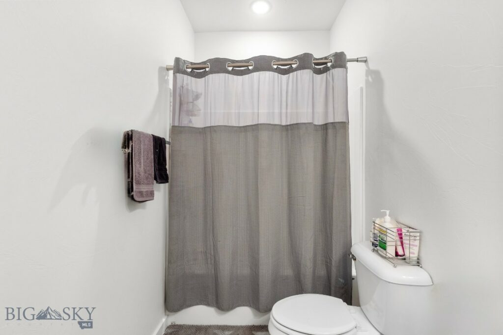 2440 Tschache Lane, Bozeman MT 59718