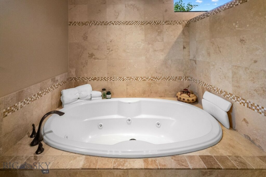 2497 Northview, Bozeman MT 59715