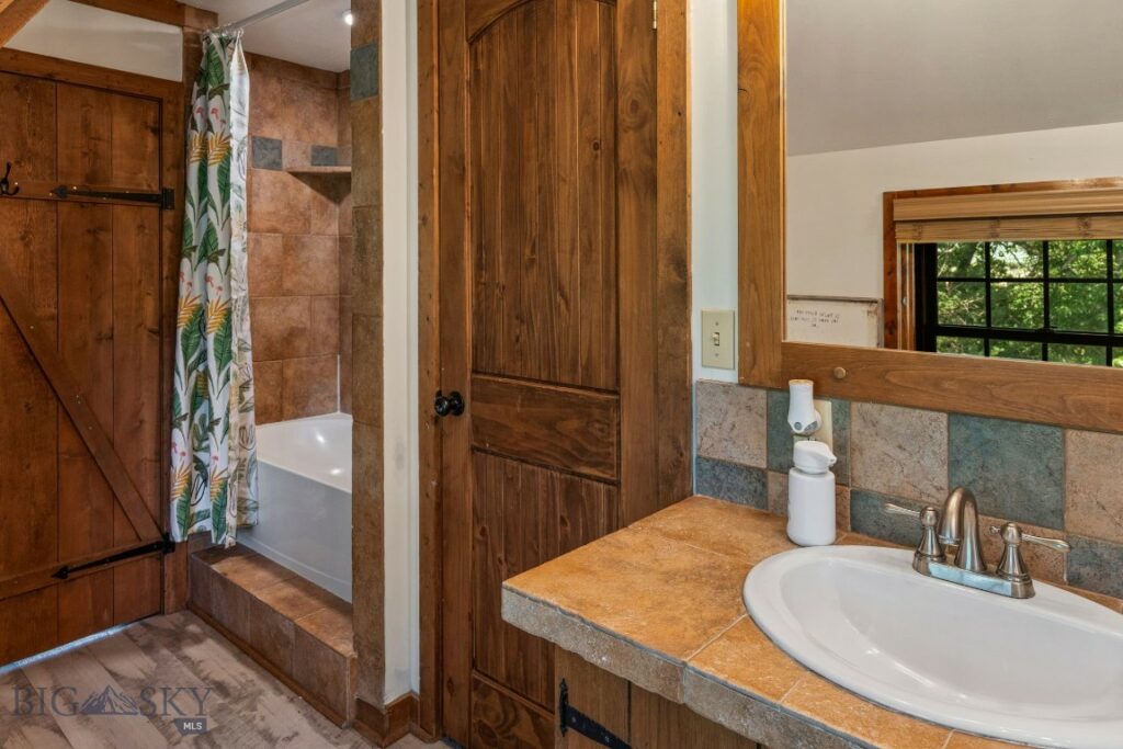 25 Big Chief Trail, Bozeman MT 59718