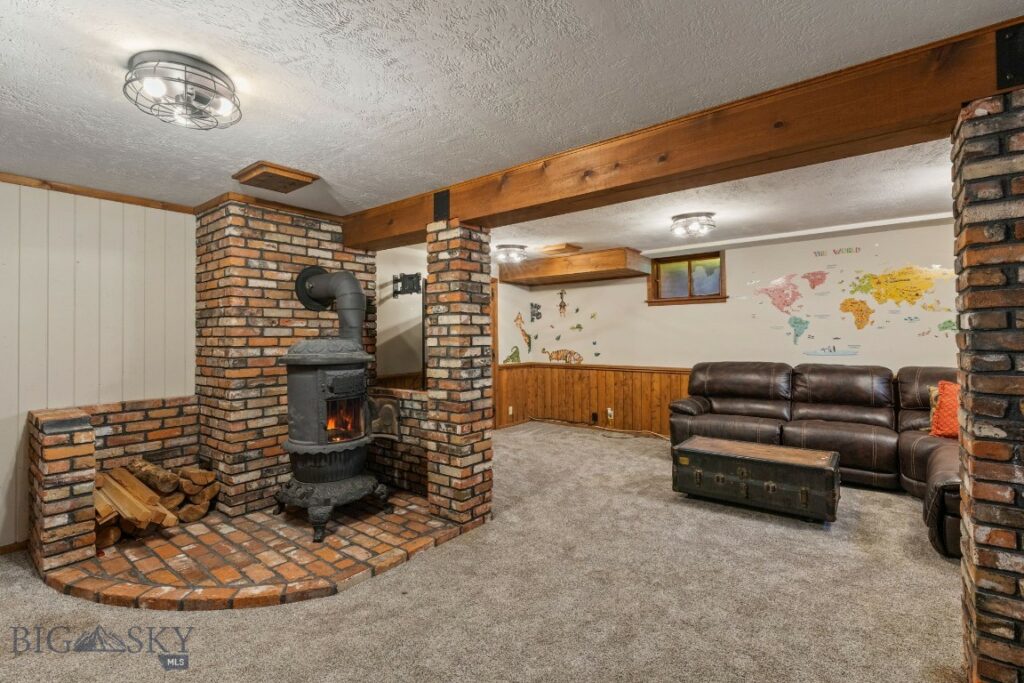 25 Big Chief Trail, Bozeman MT 59718